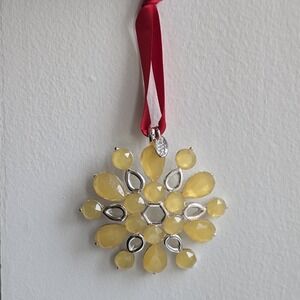 Trifari Snowflake Ornament 2008 Lucite Rhinestone Christmas Tree Holiday Vintage